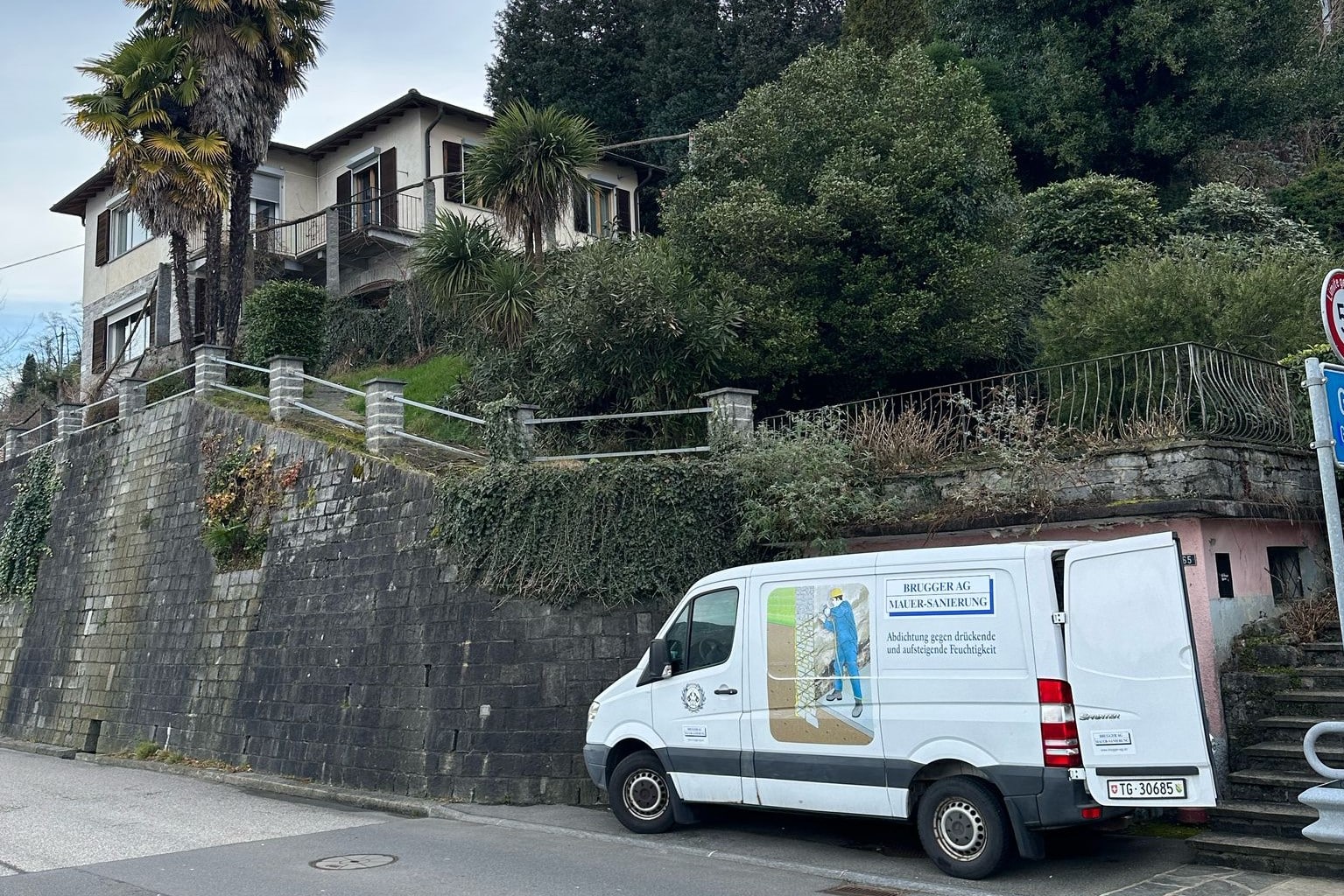 Mauerentfeuchtung im Tessin für Bruchsteinmauer