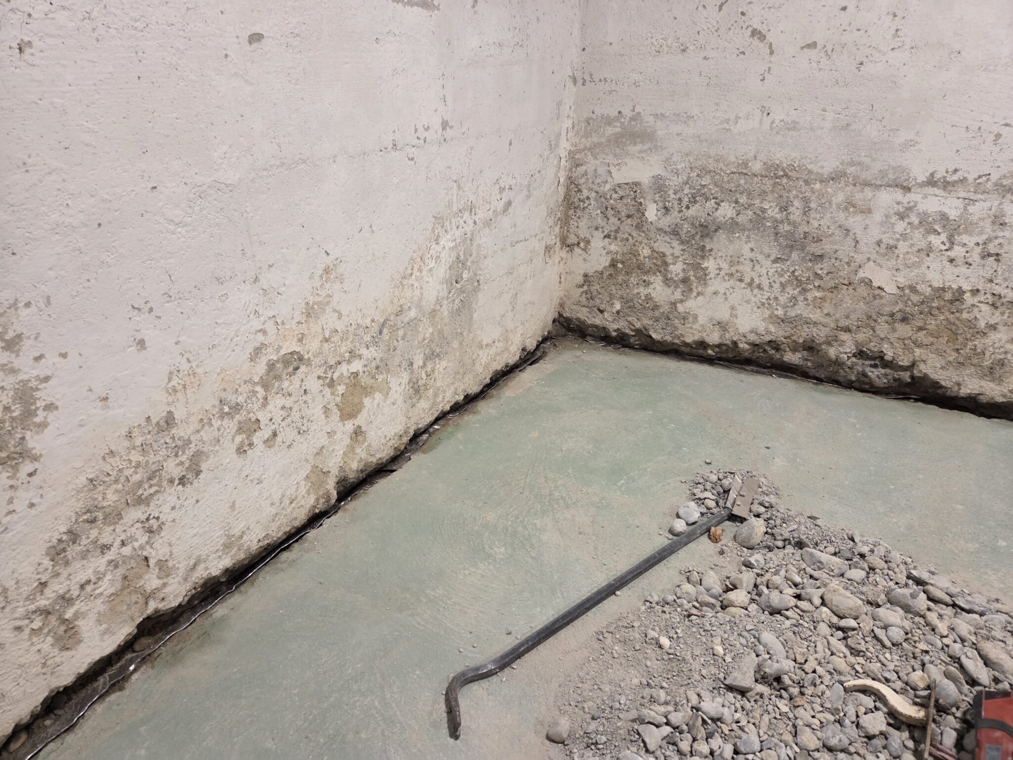 Altbaukeller trockenlegen mit Injektion & Sperre