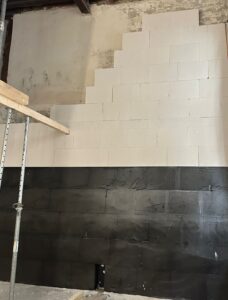 Unten Glasschaum Isolierung oben Mineraldämmung