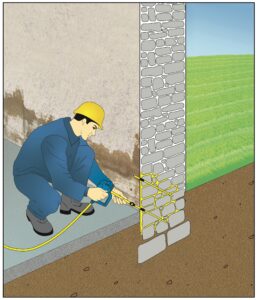 Beim Injektionsverfahren wird ein flüssiges Abdichtungsmittel über Bohrlöcher ins Mauerwerk gepresst.