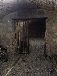 Gewölbekeller sanieren Besondere Herausforderungen bei Gewölbekellern