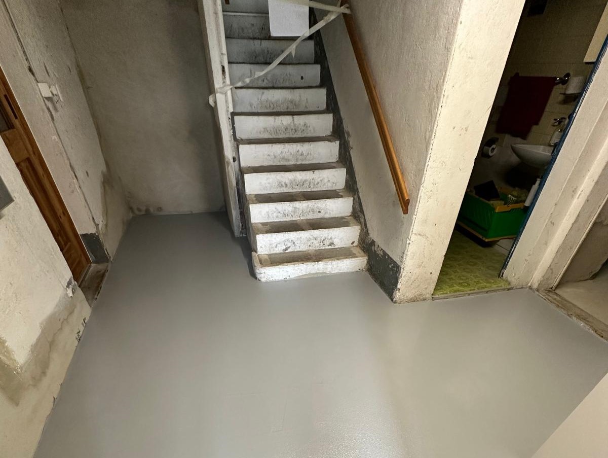 Eine Epoxidharz Beschichtung Beton bietet hervorragenden Schutz auf Kelleröden