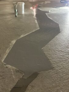 Wenn es für Betonboden Rissen einen Fachmann braucht