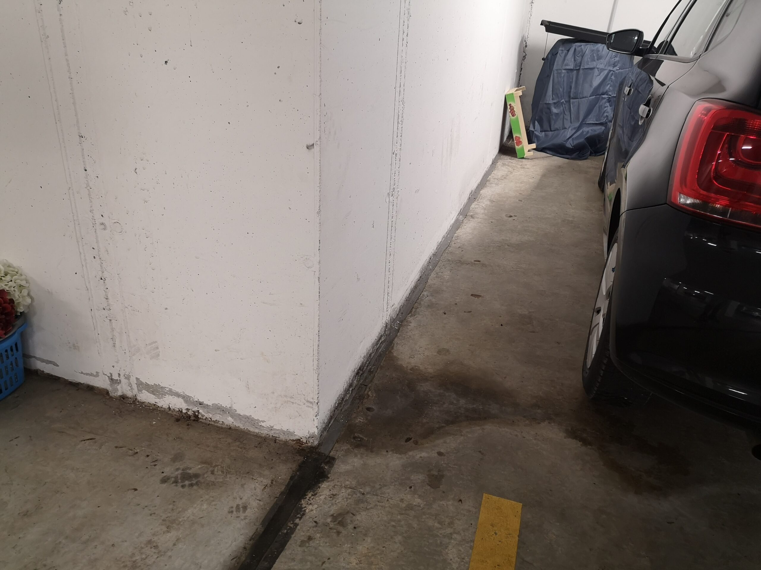 Wandbeschichtung Tiefgarage hell